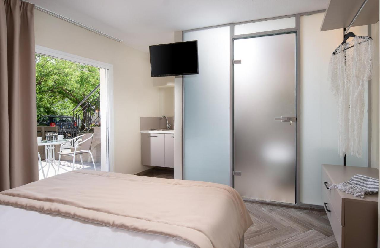 Olenia Luxury Apartments 1 Neos Marmaras Bagian luar foto